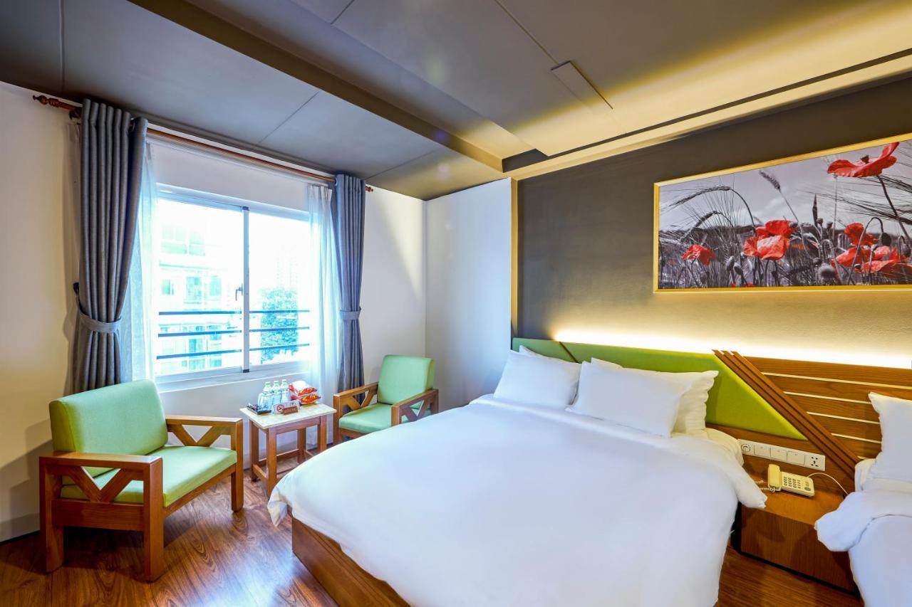 The Noble Swan Saigon 3*